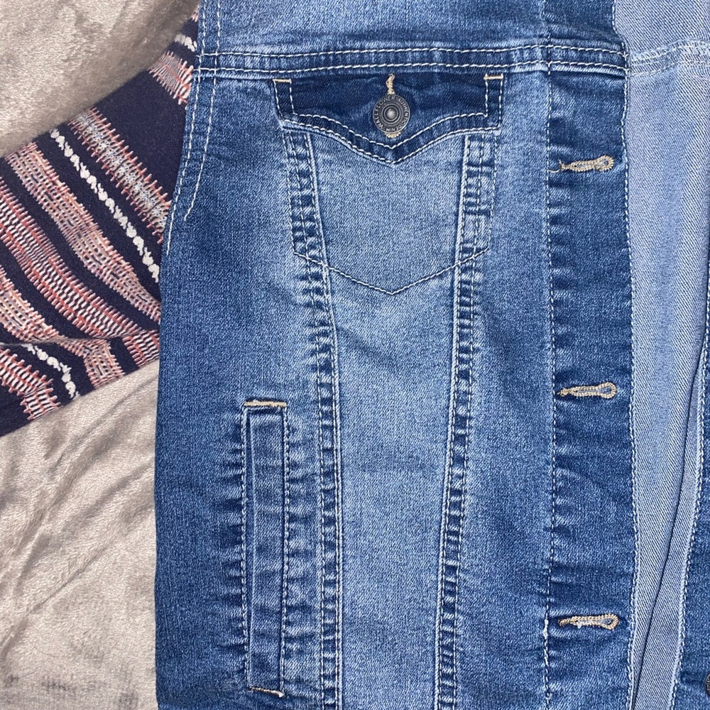 Jean jacket - Picture 3 of 3
